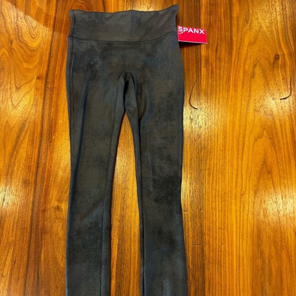 Spanx SPANXshape™ Faux Leather Leggings, XS, PETITE NWT